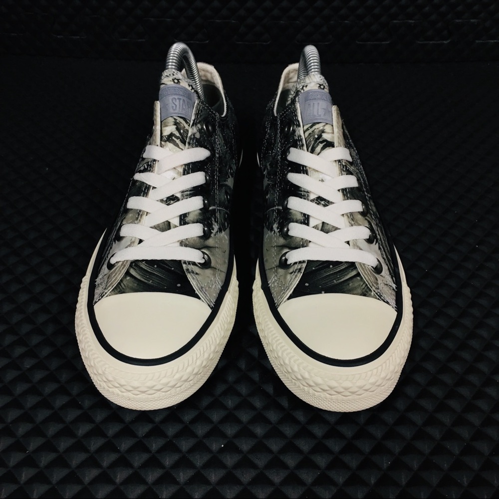 Converse All Star Chuck Taylor Women Sneakers - Picture 5 of 8